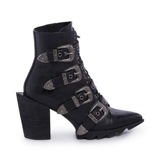 Lamoda Buckle Up ankle boots